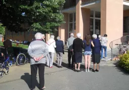 L'arrivo alla scuola materna